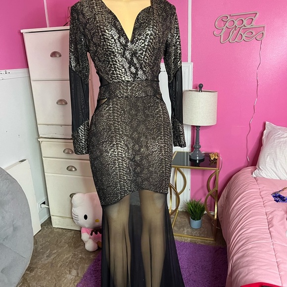 Black and Silver Patterned Dress - Picture 2 of 5